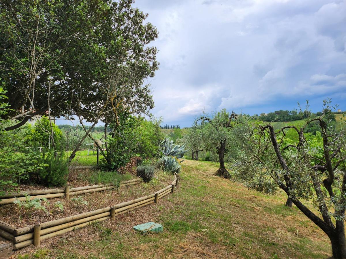 Bed and Breakfast Il Giuggiolo - La Collina Della Quiete à Certaldo Extérieur photo