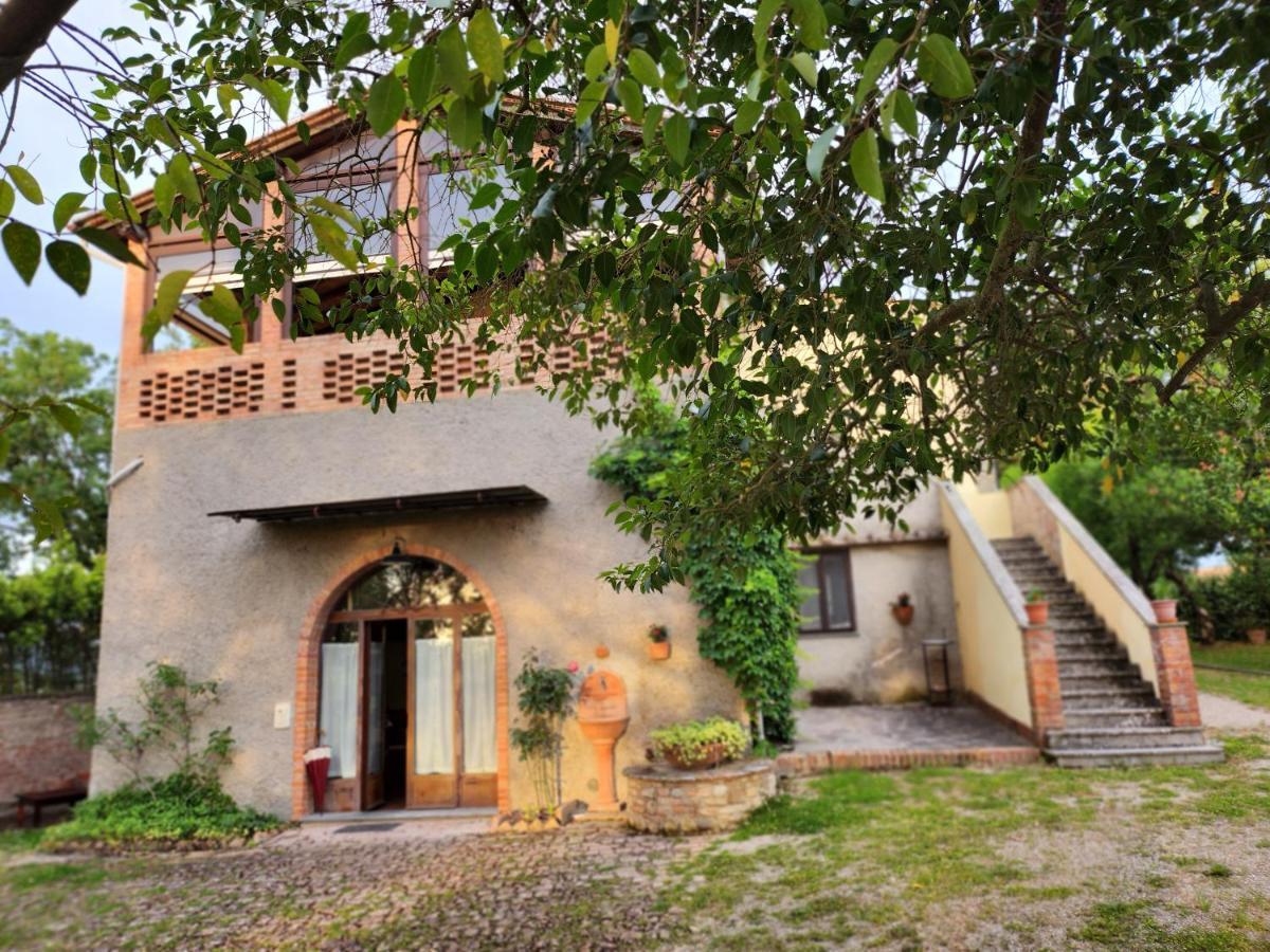Bed and Breakfast Il Giuggiolo - La Collina Della Quiete à Certaldo Extérieur photo