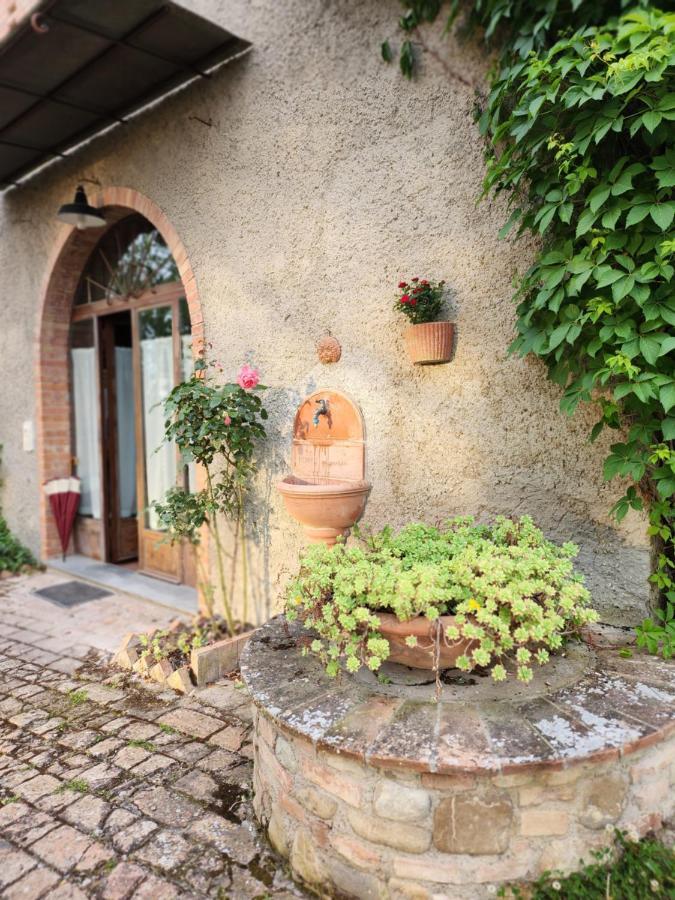 Bed and Breakfast Il Giuggiolo - La Collina Della Quiete à Certaldo Extérieur photo